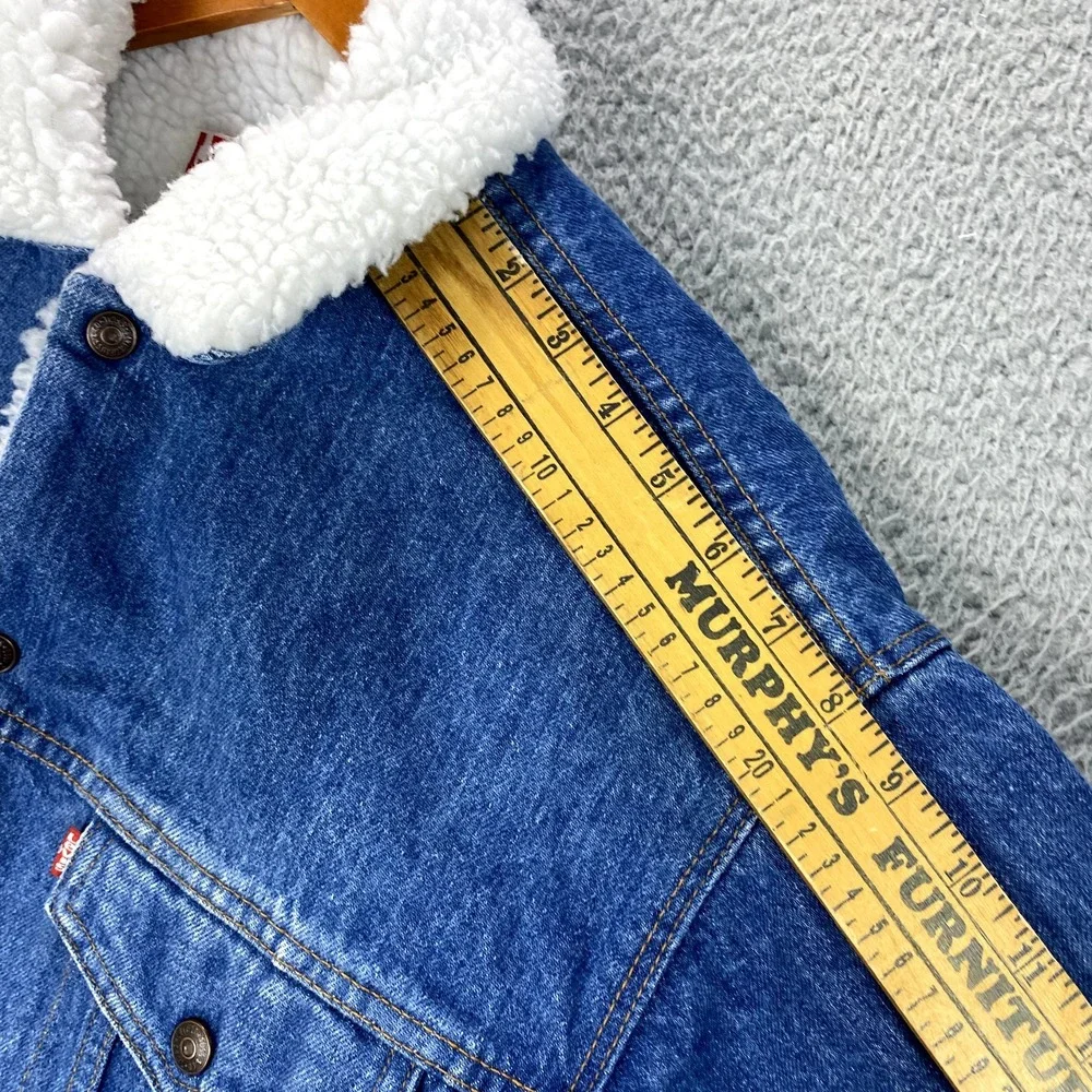 Vintage Levis Jacket Size Medium Blue Denim Sherpa Lined Trucker Type 3 USA